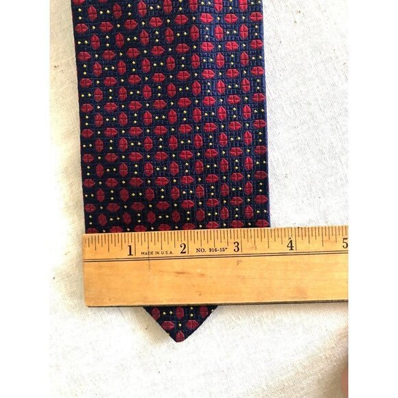 Austin Reed Silk Tie Kiss Lips Made in England Blue Red Geometric EUC - Picture 7 of 7